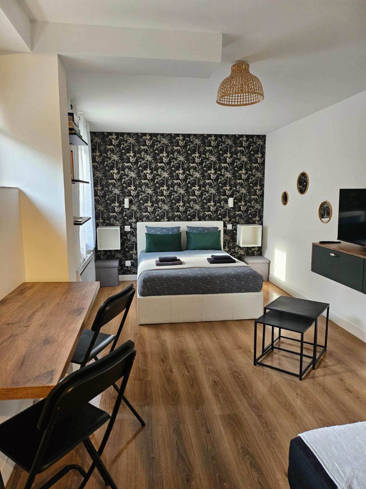 Superbe Appt Avec Cour Et Parking Gratuit A 5Min De La Cite Medievale قرقشونه المظهر الخارجي الصورة